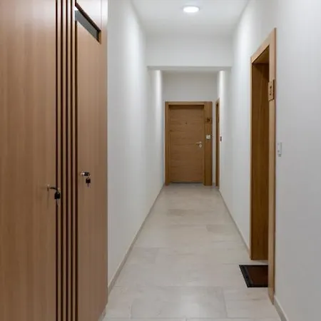 Apartment Atina *